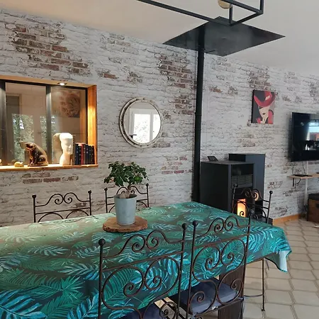 Douceur Du Sud , Privee Avec Piscine Et Jacuzzi Pour Se Detendre * Saint-Andre-d'Olerargues