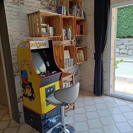 Douceur Du Sud , Privee Avec Piscine Et Jeux De Cafe וילה *