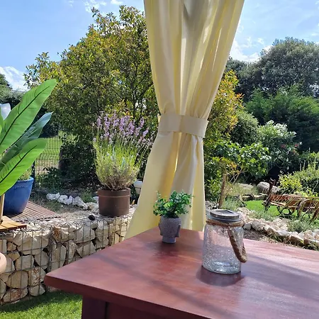 Douceur Du Sud , Privee Avec Piscine Et Jeux De Cafe Villa Saint-Andre-d'Olerargues