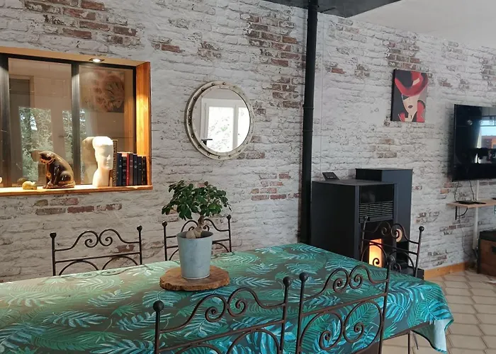 Privee Avec Piscine , Jacuzzi , Sauna , Borne Arcade * Saint-André-d'Olérargues