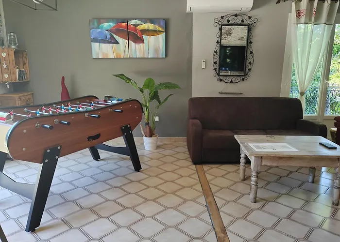 Privee Avec Piscine , Jacuzzi , Sauna , Borne Arcade *