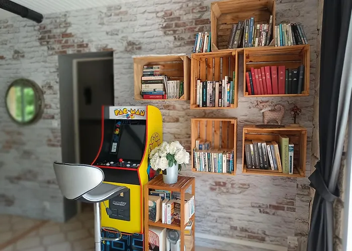 Privee Avec Piscine , Jacuzzi , Sauna , Borne Arcade Saint-André-d'Olérargues